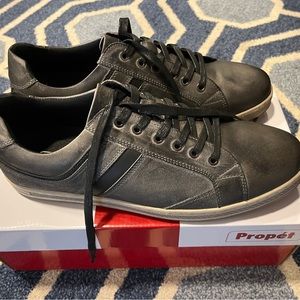 New In Box Men’s Propet Sneakers Size 12